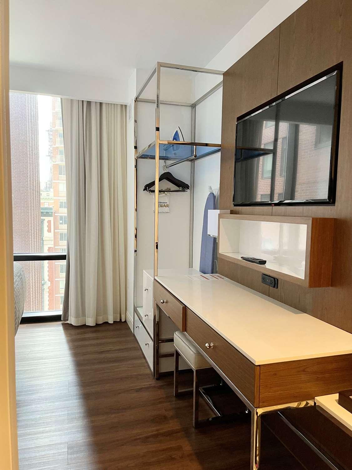 Best Western Premier Empire State Hotel Нью-Йорк Экстерьер фото