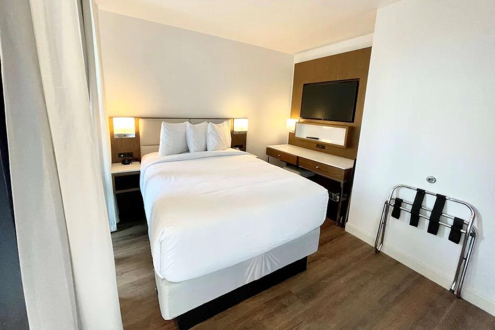 Best Western Premier Empire State Hotel Нью-Йорк Экстерьер фото
