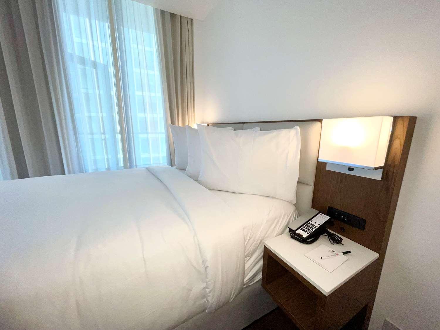 Best Western Premier Empire State Hotel Нью-Йорк Экстерьер фото